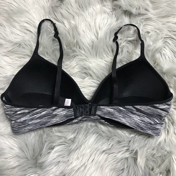 Black and Gray Push-Up Sports Bra - Picture 3 of 4